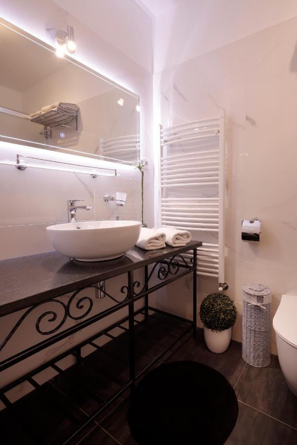 Lindamaria Apartment *